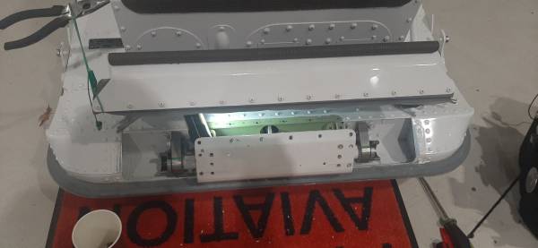  Top of door compartment containing the proximity switches.